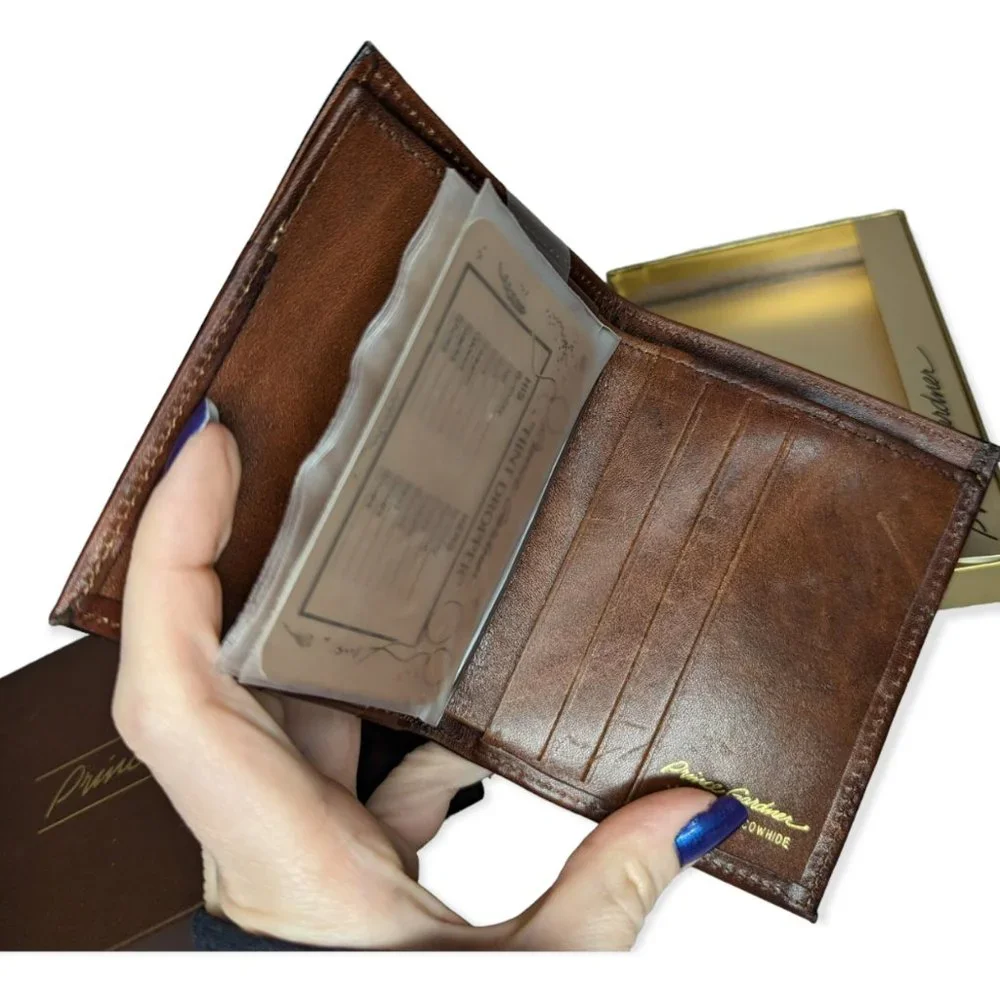 Vintage New Prince Gardner Leather Wallet